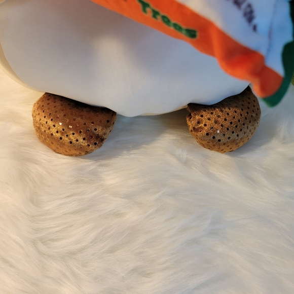 Snackles Zuru Rudi Reese's Peanut Butter Trees Plush Toy - Picture 10 of 10